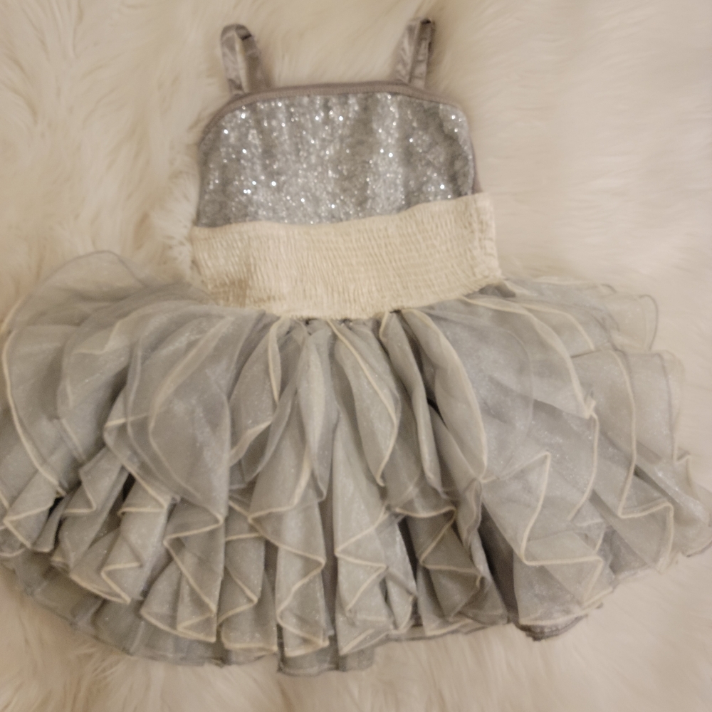 O oh lala couture dress
